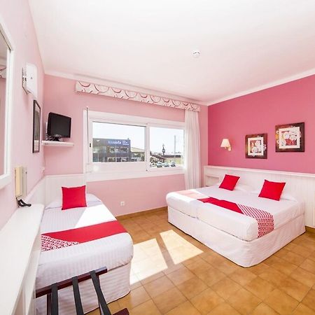 Casa Feliu Hostal Санта Сузана Екстериор снимка
